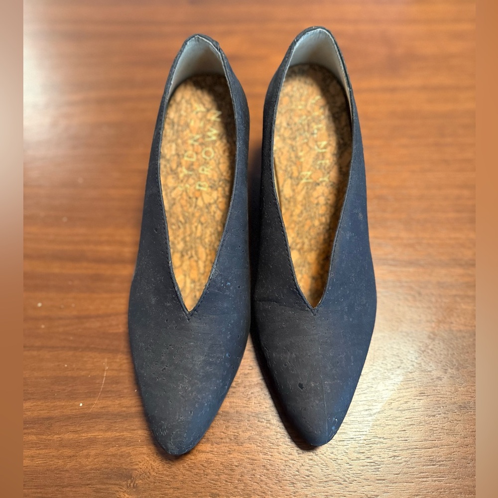 Sydney Brown V Wedge Charcoal Black Shoes